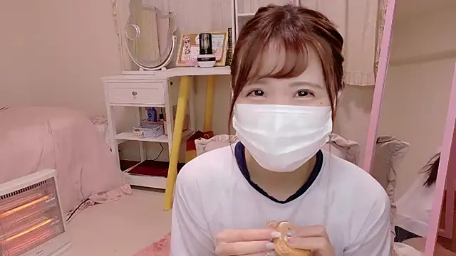 Snapshot of Sayuringo_ chatting on January 14, 2025, 11:10 am Sayuringo  online show from January 14, 2025, 11:10 am