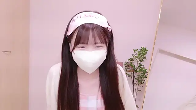 Snapshot of Sayuringo_ chatting on March 16, 2025, 12:11 pm Sayuringo  online show from March 16, 2025, 12:11 pm