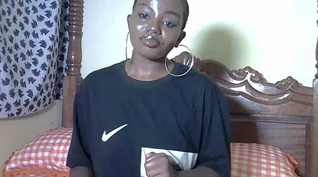 Snapshot of juicyblaqebony chatting on February 26, 2025, 5:10 pm juicyblaqebony online show from February 26, 2025, 5:10 pm