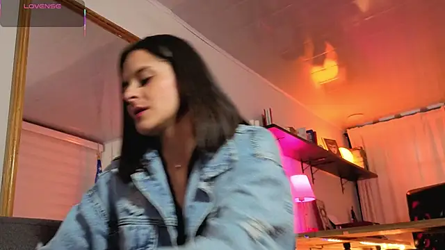 Alice milf  online show from September 12, 2025, 11:10 am