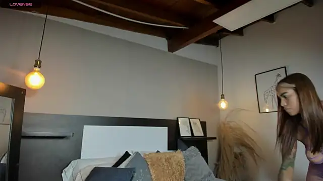 SaraaJhonsonn online show from March 28, 2026, 3:13 pm