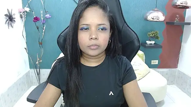 Snapshot of Melikasweetz chatting on March 18, 2025, 5:23 pm Melikasweetz online show from March 18, 2025, 5:23 pm