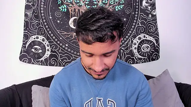 JayMarcos  online show from November 13, 2025, 1:04 pm