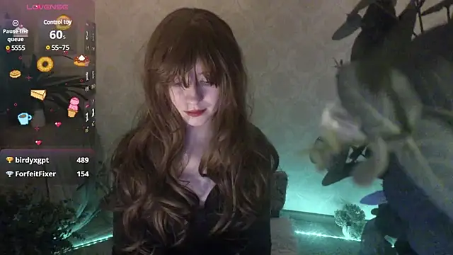 Snapshot of _Lost_Mademoiselle_ chatting on February 4, 2025, 4:37 am Lost Mademoiselle online show from February 4, 2025, 4:37 am