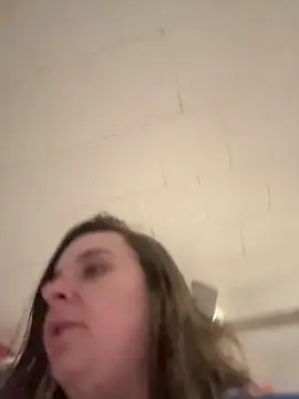 lairarose online show from November 4, 2025, 1:37 pm