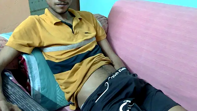 Snapshot of Alex_Suman25 chatting on October 12, 2025, 7:37 pm Alex Suman25 online show from October 12, 2025, 7:37 pm