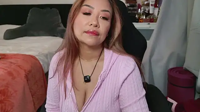 SpikedBella online show from February 16, 2026, 10:18 pm