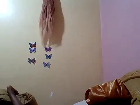 Zara Twilight online show from December 1, 2025, 8:53 pm