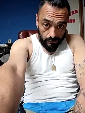 Snapshot of C8L3U chatting on March 1, 2026, 7:52 am C8L3U online show from March 1, 2026, 7:52 am