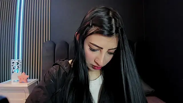 Snapshot of Nicolette_ks_ chatting on May 12, 2026, 4:42 am Nicolette ks online show from May 12, 2026, 4:42 am