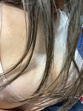 Isakeys  online show from September 28, 2025, 5:53 pm