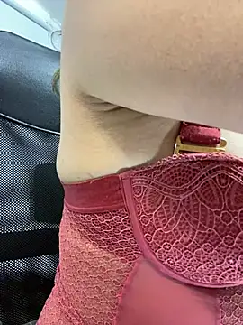 Isakeys  online show from March 18, 2025, 8:16 pm