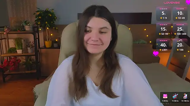 Snapshot of Viola__Shy chatting on May 9, 2026, 8:45 pm Viola Shy online show from May 9, 2026, 8:45 pm