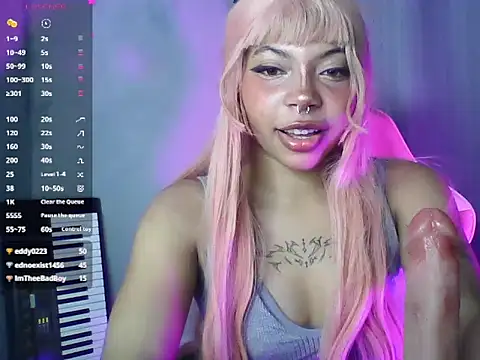 Lenakirbys online show from October 26, 2025, 7:09 am