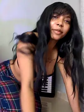 Lenakirbys online show from October 21, 2025, 11:04 pm