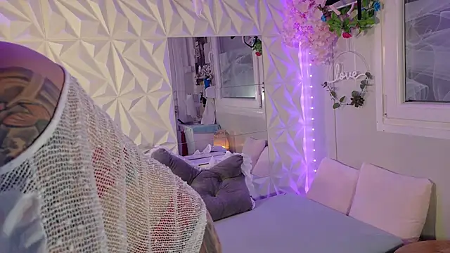 Tatjana Sue online show from March 31, 2026, 6:10 pm