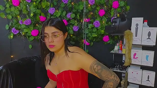 Sweett Mollyy online show from June 10, 2026, 5:58 pm