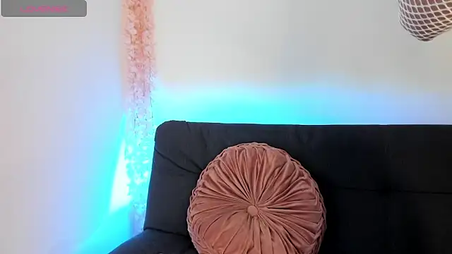 on tefa online show from March 3, 2025, 8:54 pm