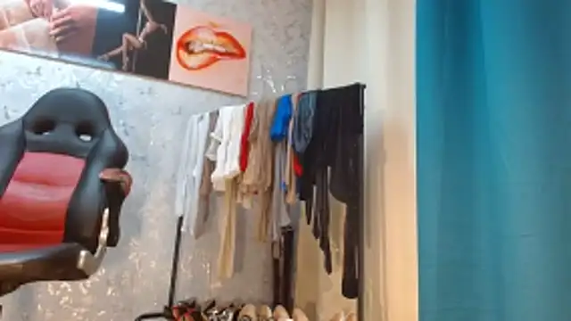 Snapshot of Samantabrown_ chatting on February 14, 2026, 11:21 am Samantabrown online show from February 14, 2026, 11:21 am