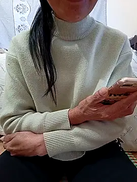 Asian girl13 online show from February 12, 2026, 3:06 am