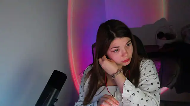 helengilmor online show from February 11, 2026, 6:19 pm