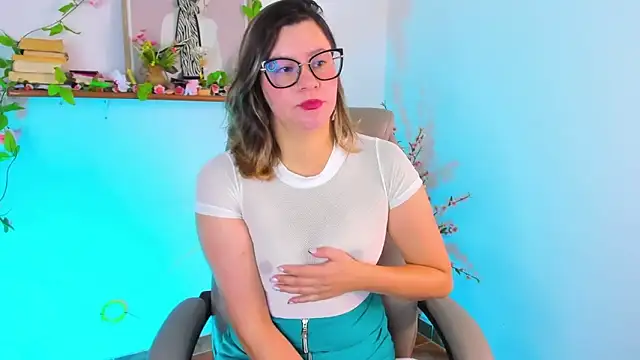 Chanelll Taylorr  online show from February 6, 2026, 12:56 pm