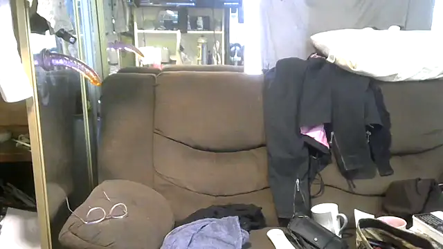 SassyCrystal77 online show from February 28, 2026, 9:36 pm