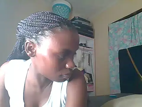 awino001 online show from April 1, 2026, 7:33 pm