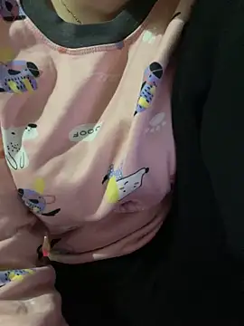 Milk Mom99 online show from February 28, 2025, 5:37 am