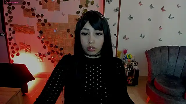 Fiore Sanz  online show from March 4, 2026, 3:03 am