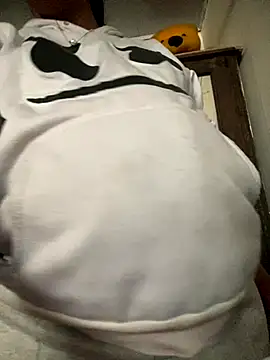 luna asss online show from November 26, 2025, 9:04 pm