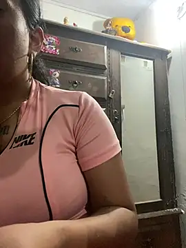 luna asss online show from June 12, 2026, 11:35 pm