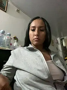 luna asss online show from May 25, 2026, 11:25 pm