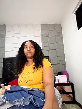 AmbarthSmiith2 online show from February 20, 2026, 4:42 pm