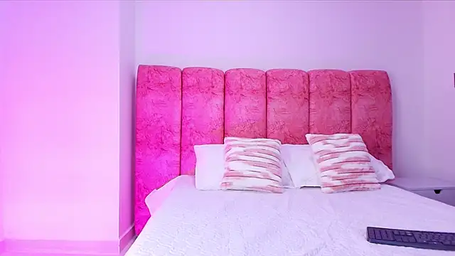 kendal rossi online show from November 6, 2025, 12:09 pm