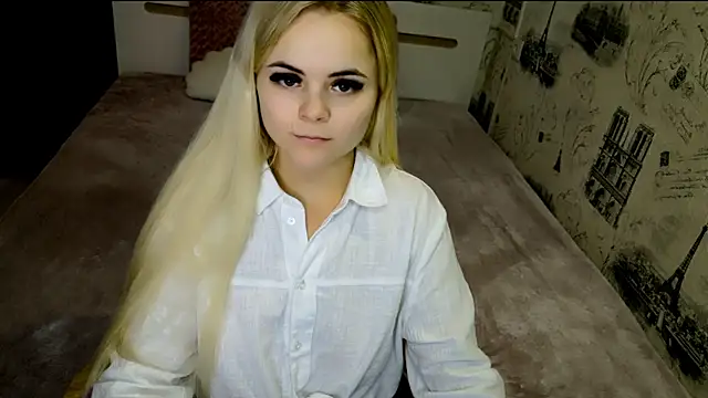 Snapshot of lovely-eyes chatting on July 10, 2026, 1:22 pm lovely-eyes online show from July 10, 2026, 1:22 pm
