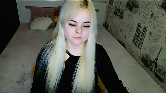 lovely-eyes online show from April 3, 2026, 8:48 pm