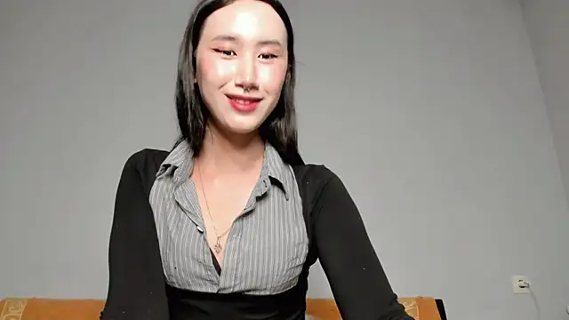 Snapshot of asian_kiya chatting on October 22, 2025, 2:44 am asian kiya online show from October 22, 2025, 2:44 am