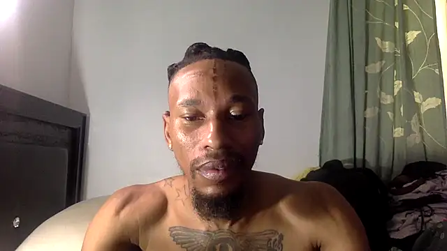 KingDerRico online show from November 18, 2025, 2:20 pm