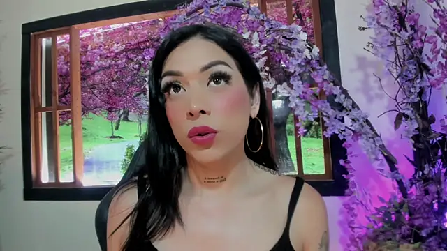 Snapshot of Susan_DiSantys chatting on February 10, 2025, 7:28 pm Susan DiSantys online show from February 10, 2025, 7:28 pm