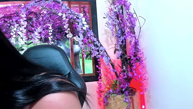 Snapshot of Susan_DiSantys chatting on January 31, 2025, 10:31 pm Susan DiSantys online show from January 31, 2025, 10:31 pm