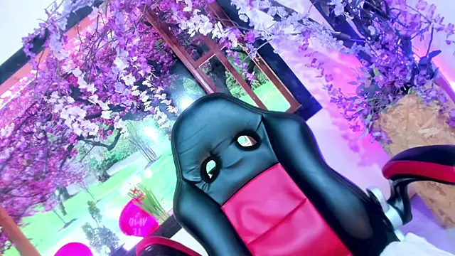 Snapshot of Susan_DiSantys chatting on February 15, 2025, 10:52 pm Susan DiSantys online show from February 15, 2025, 10:52 pm