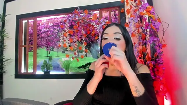 Snapshot of Susan_DiSantys chatting on February 27, 2025, 7:37 pm Susan DiSantys online show from February 27, 2025, 7:37 pm