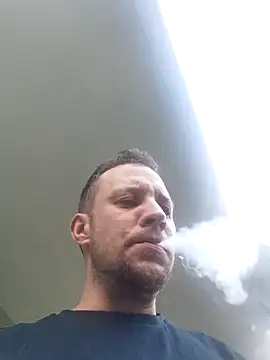 Snapshot of Chriso0007 chatting on July 9, 2026, 7:42 am Chriso0007 online show from July 9, 2026, 7:42 am