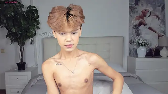 Felix Rey online show from September 21, 2025, 3:06 pm