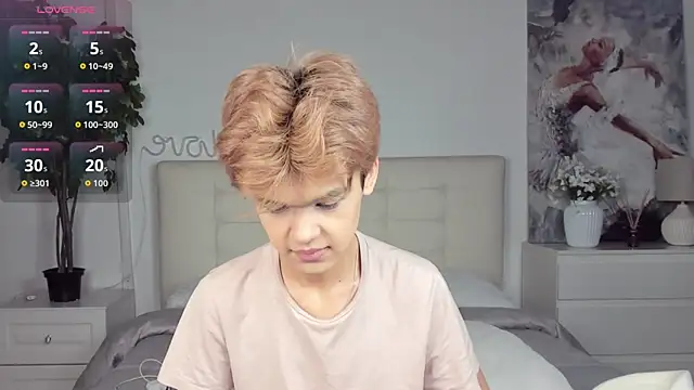 Felix Rey online show from October 8, 2025, 5:24 pm