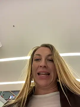 Sweet   Emily online show from November 24, 2025, 1:44 pm