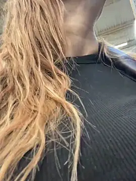 Sweet   Emily online show from January 14, 2025, 10:23 pm