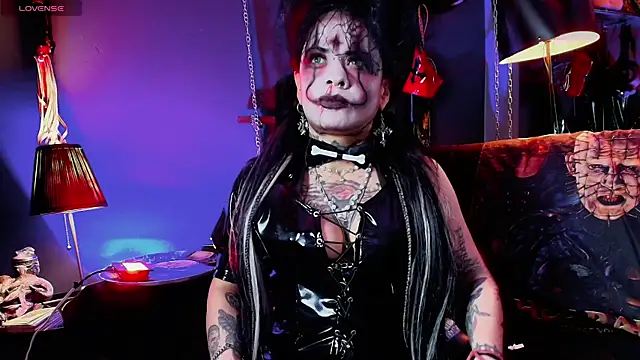 MorganaCrowley online show from October 21, 2025, 7:57 pm