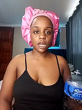 Queen-Chocolate online show from February 9, 2026, 3:32 pm